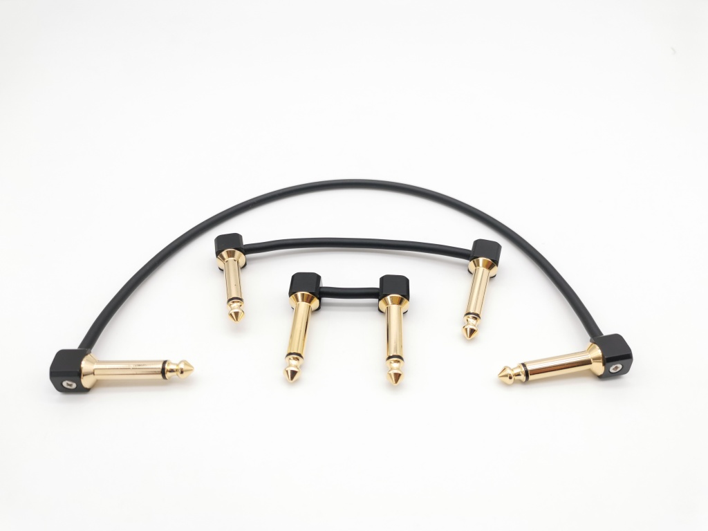 E45-JR-JR-0003-0 Патч-кабель, угловой, беспаечный корпус, 0.03м, ZZcable