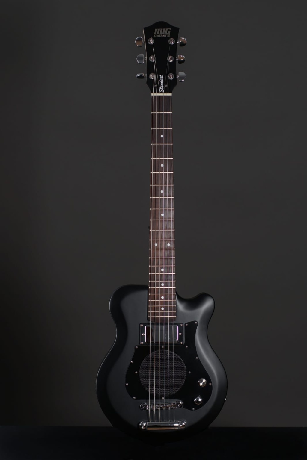 LTG1-BL24 LTG1 Тревел электрогитара, черная, MIG Guitars