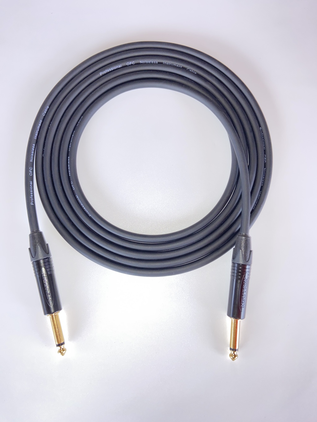 YES-IC001NE-3m Кабель инструментальный с разъёмами Neutrik, 3м, YES
