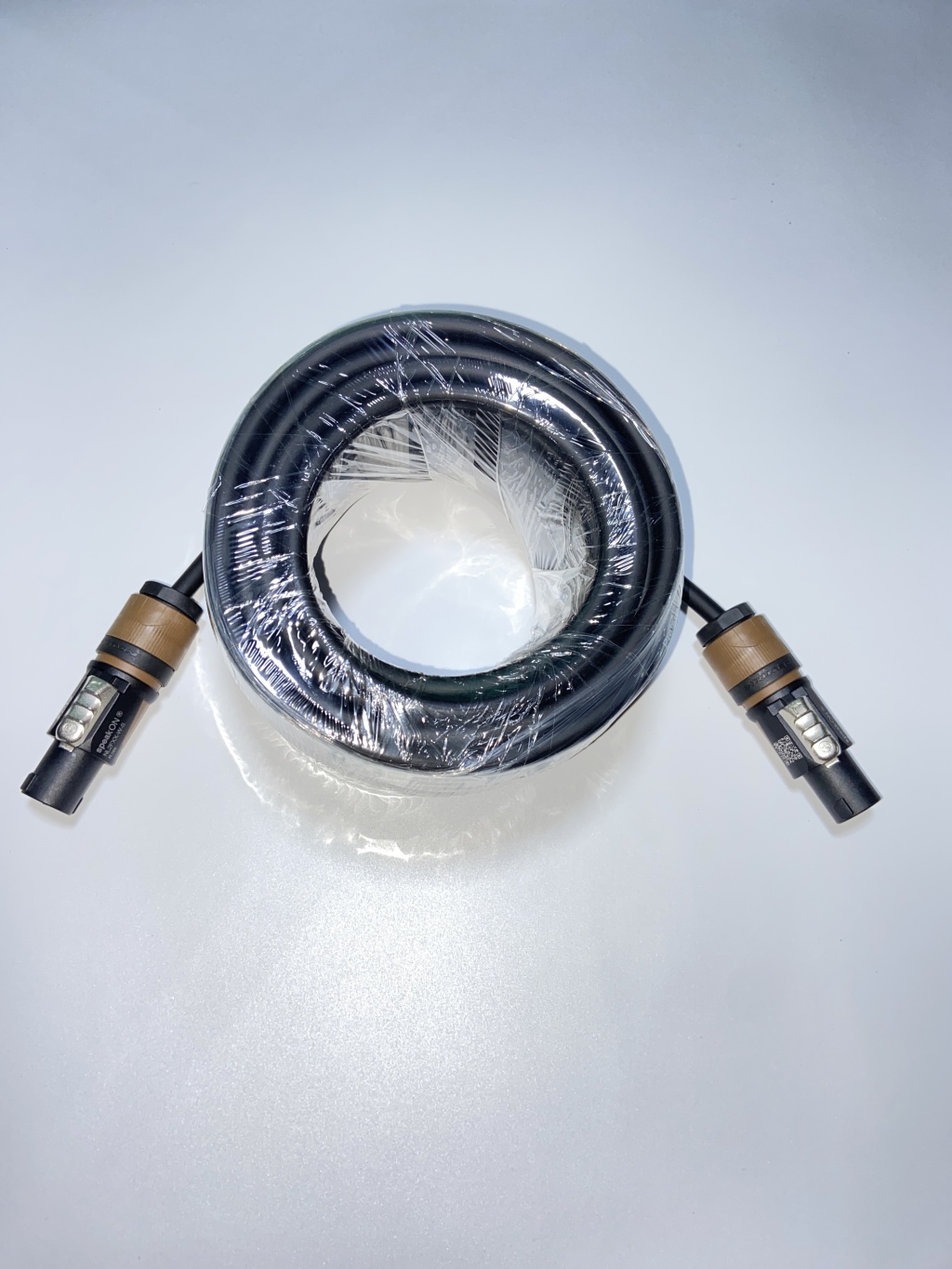 YES-SP001NE-10m Кабель акустический с разъёмами Neutrik Speakon, 10м, YES