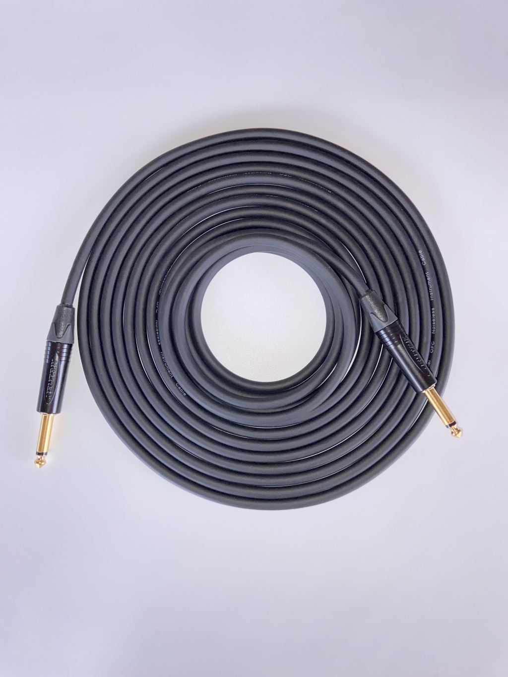 YES-IC001NE-9m Кабель инструментальный с разъёмами Neutrik, 9м, YES