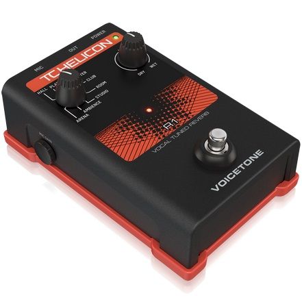 TC HELICON VOICETONE R1 - вокальная педаль эффекта реверберации