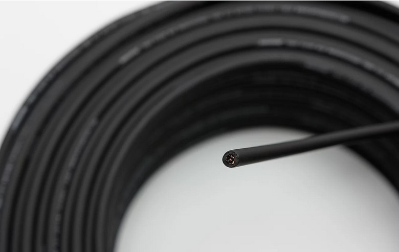 IC124BLK-5m Кабель инструментальный, без коннекторов, 5м, SHNOOR